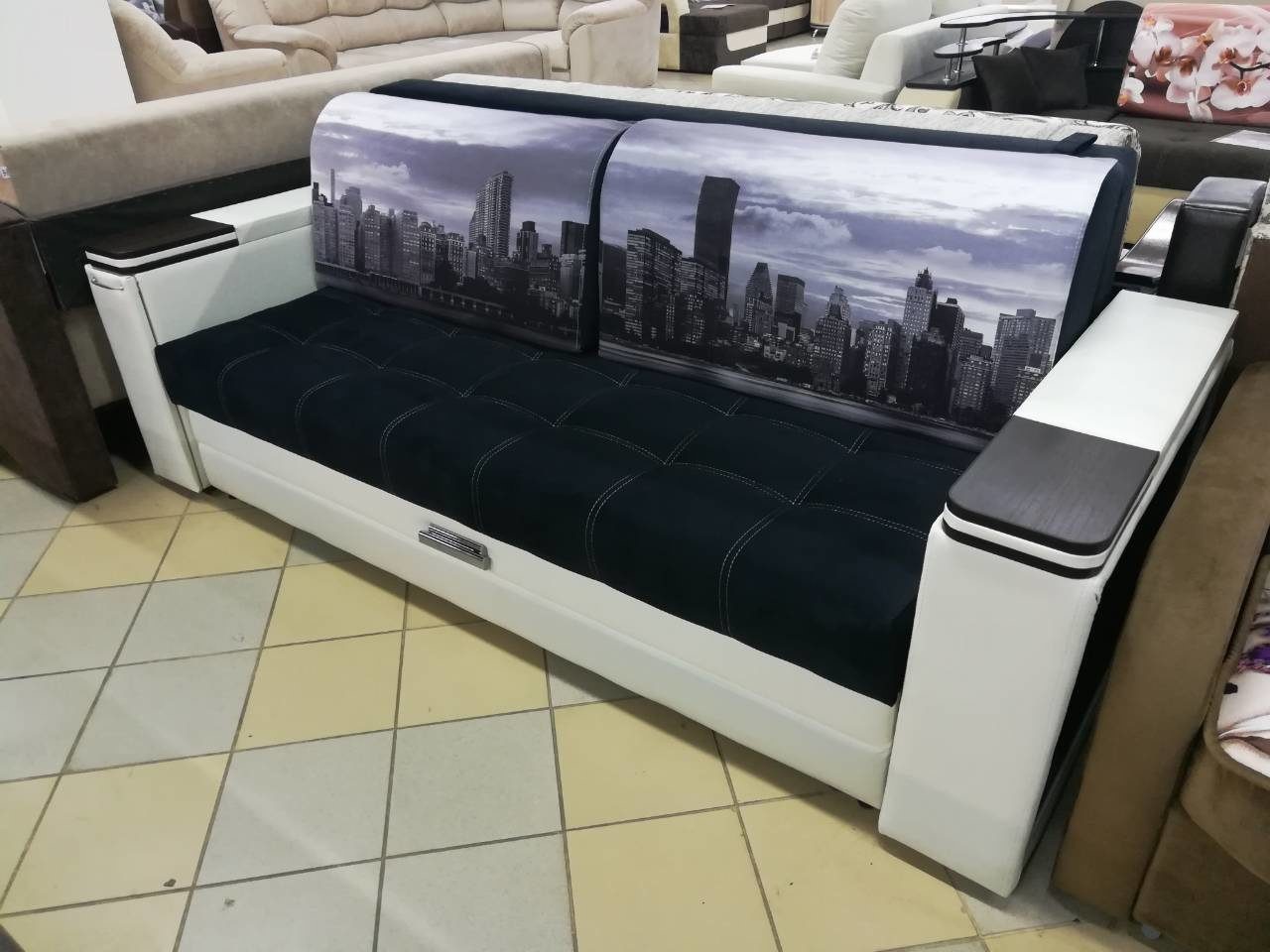 Диван Кармина